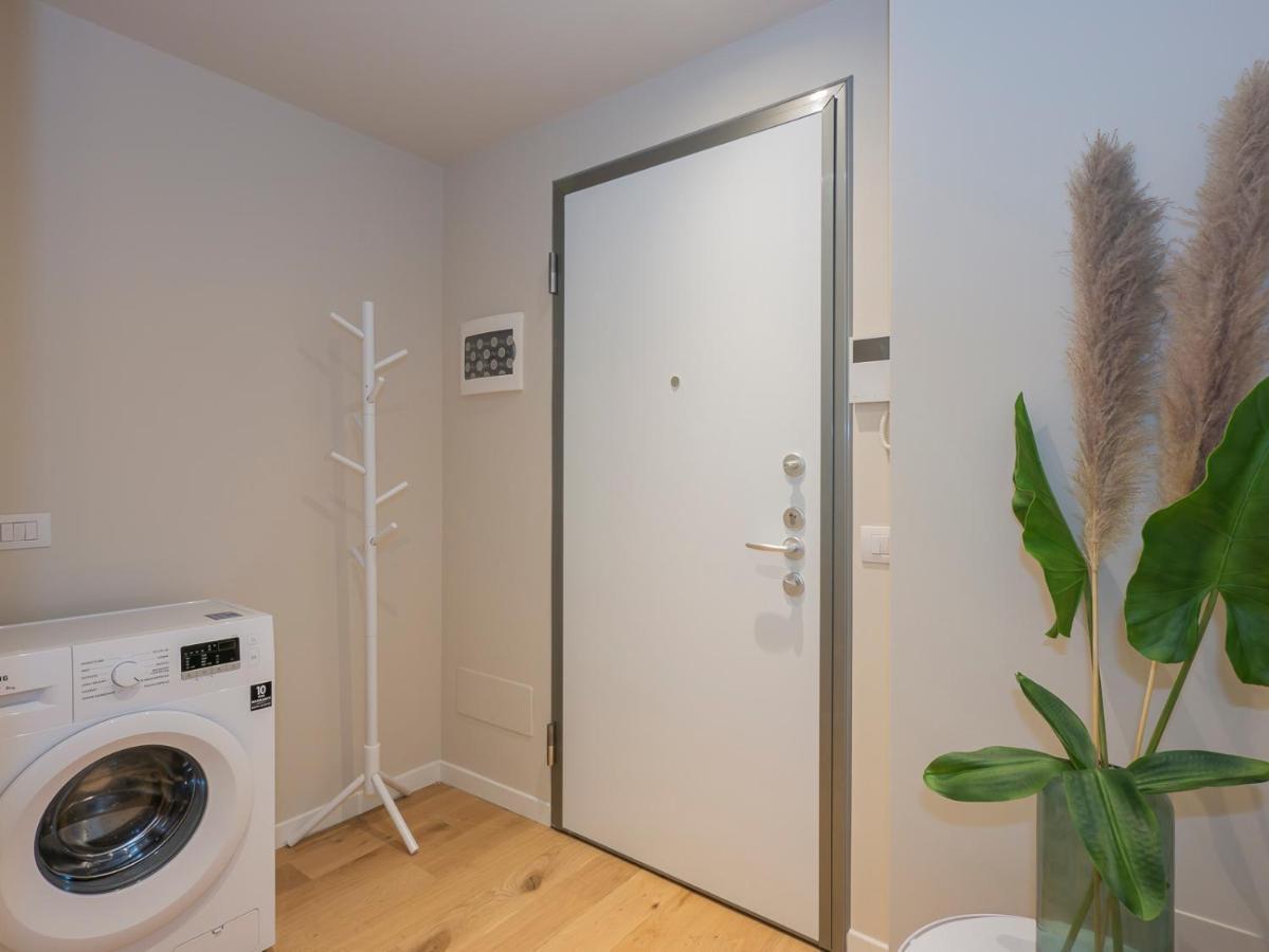 I Host Apartment - Ranzoni 1 Milaan Buitenkant foto